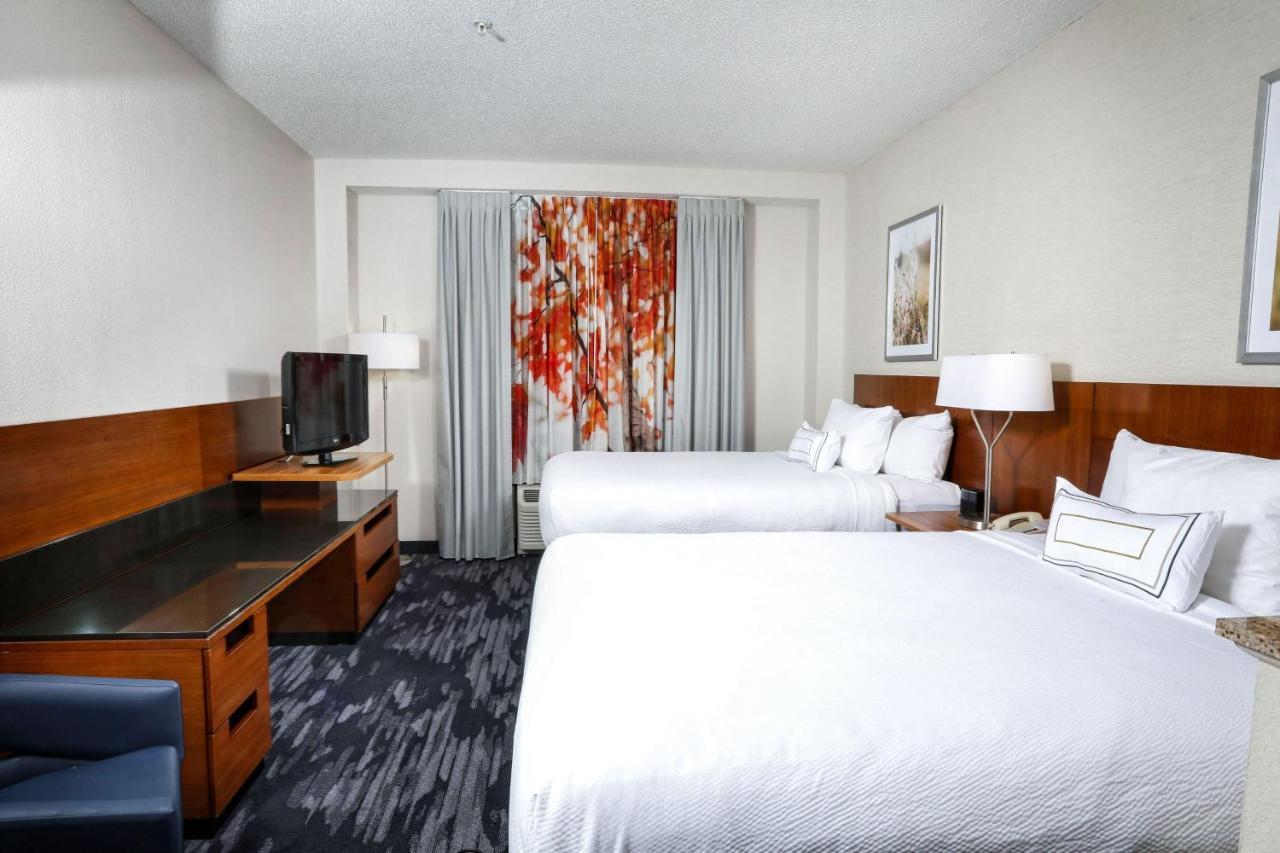Fairfield Inn & Suites By Marriott Charleston North/Ashley Phosphate North Charleston Bagian luar foto