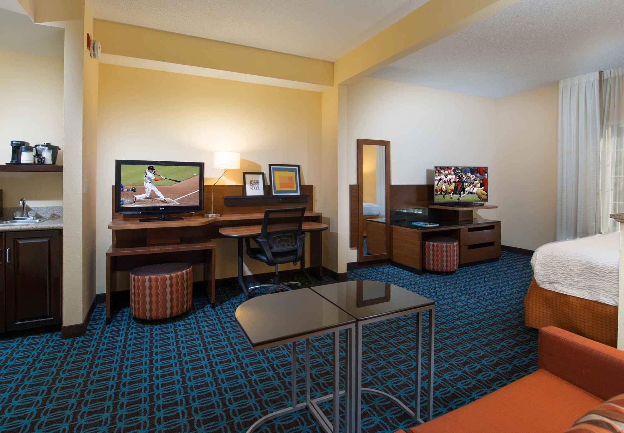 Fairfield Inn & Suites By Marriott Charleston North/Ashley Phosphate North Charleston Bagian luar foto