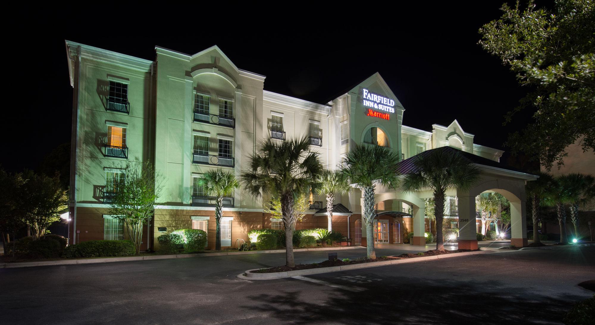Fairfield Inn & Suites By Marriott Charleston North/Ashley Phosphate North Charleston Bagian luar foto