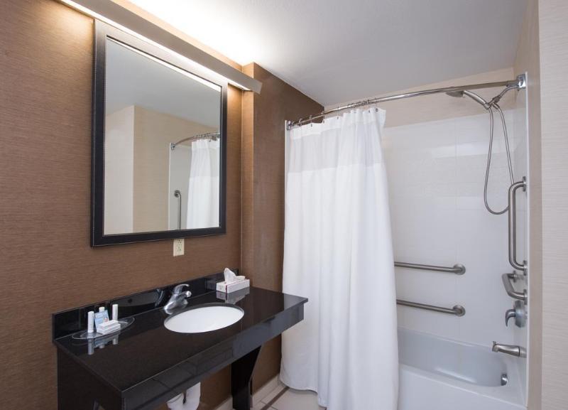 Fairfield Inn & Suites By Marriott Charleston North/Ashley Phosphate North Charleston Bagian luar foto